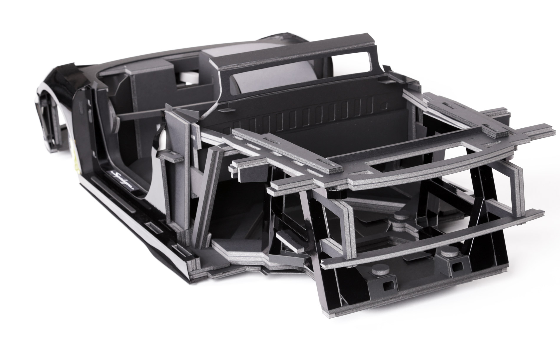 Updated rear frame is fitted to the Gallardo model. Now I could finally assemble and fit the roof.